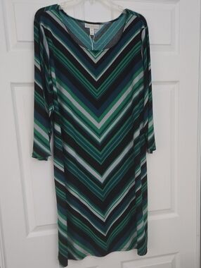 Dana Buchman Green and Navy Chevron-Stripe Long Sleeve Dress